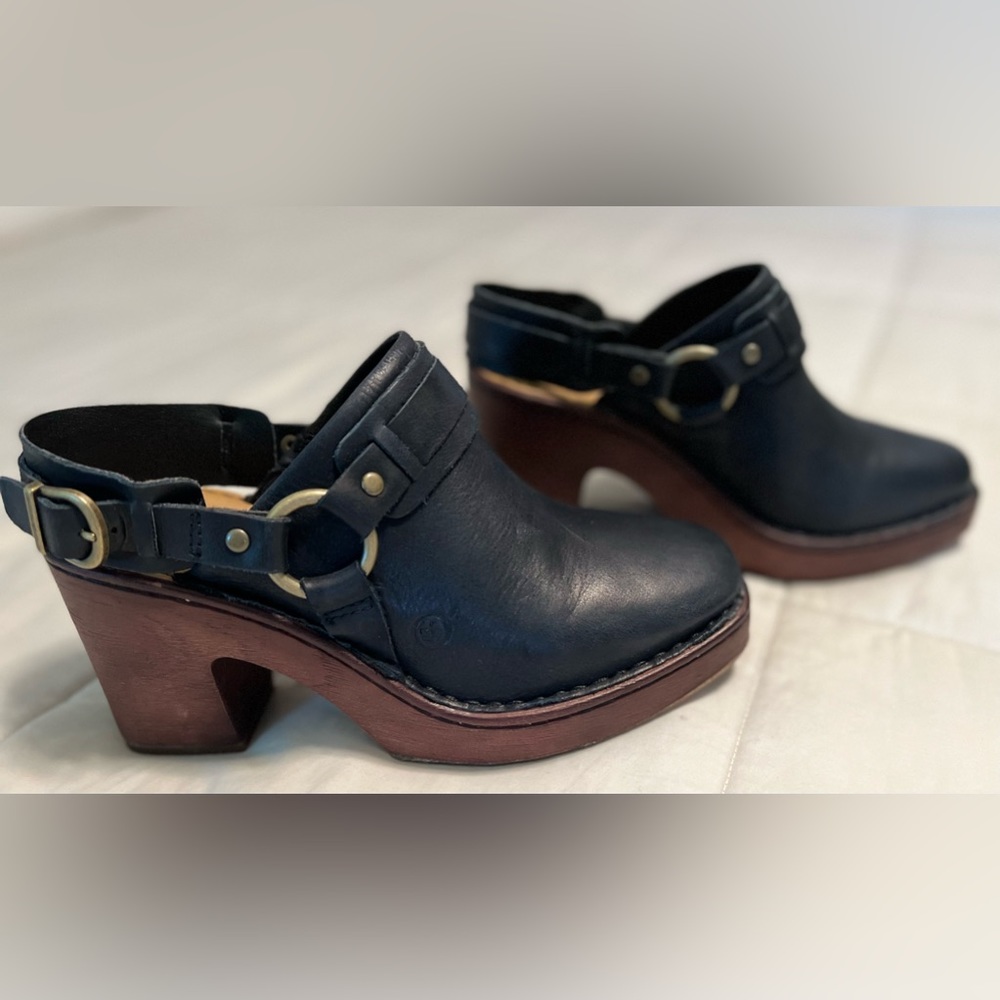Born Clogs